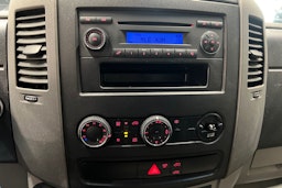 valkoinen Volkswagen Crafter 2011 kuva 11.