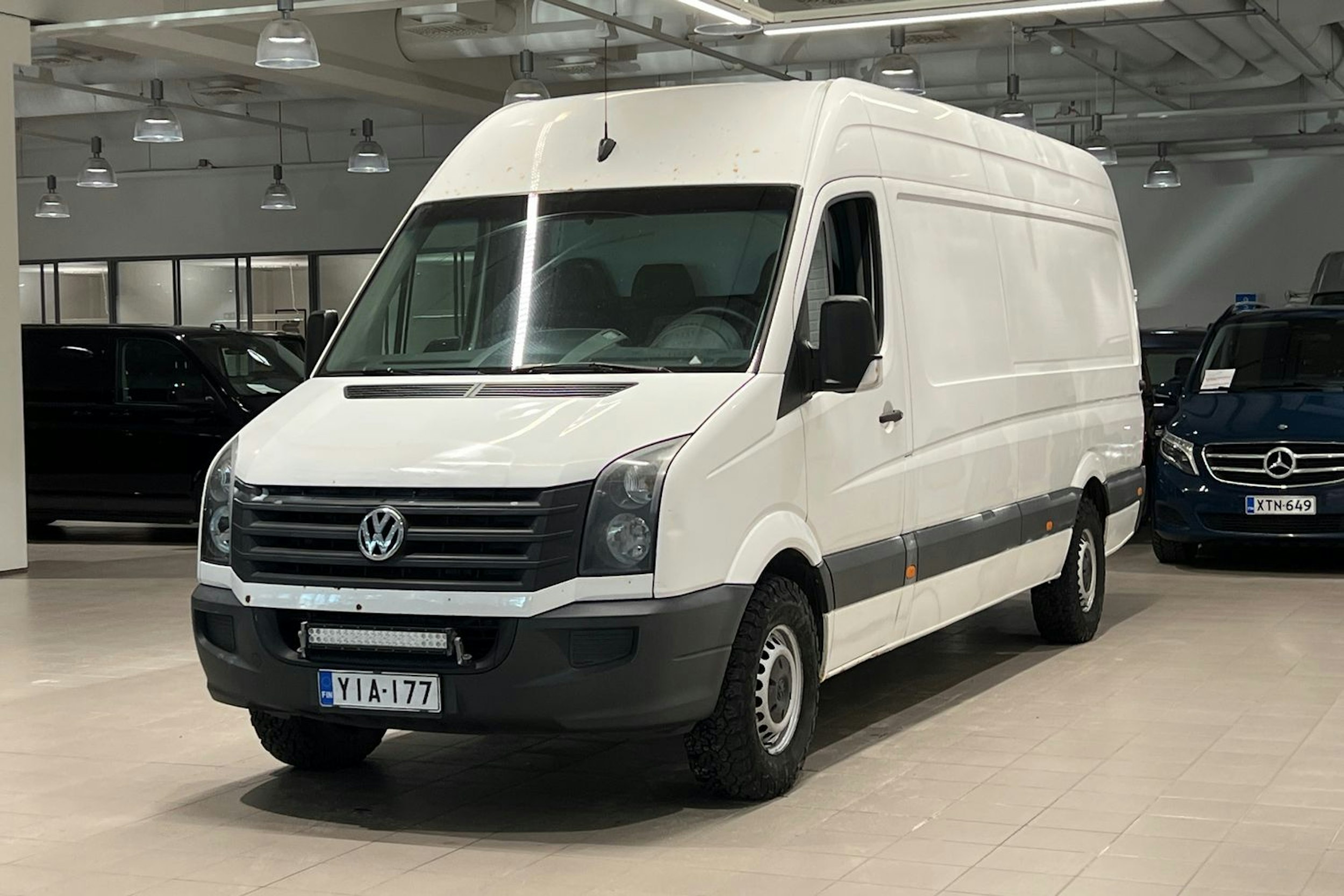 valkoinen Volkswagen Crafter 2011 kuva 15.