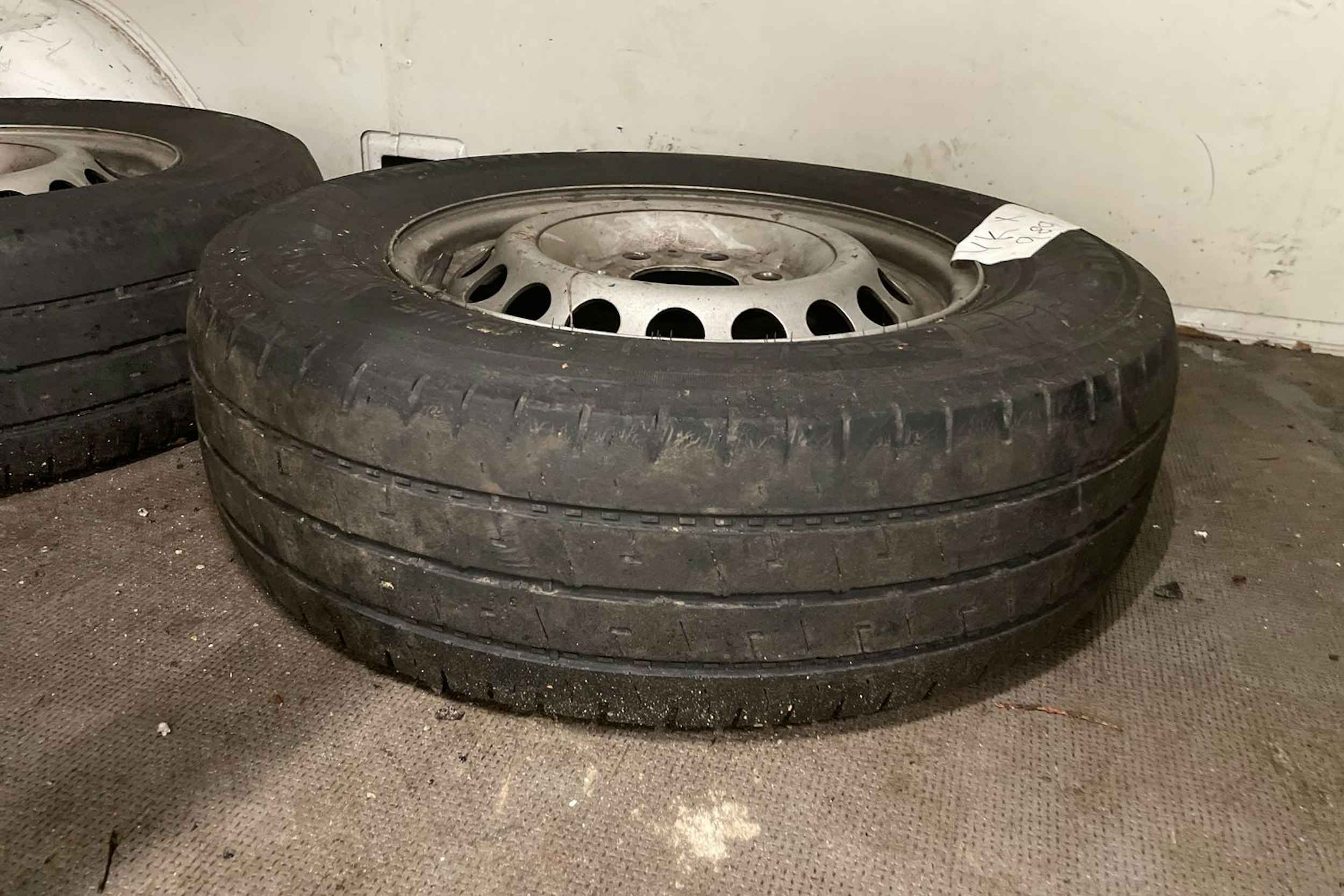 valkoinen Volkswagen Crafter 2011 kuva 10.