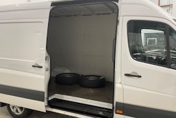 valkoinen Volkswagen Crafter 2011 kuva 11.