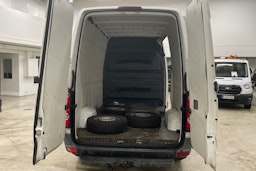 valkoinen Volkswagen Crafter 2011 kuva 12.