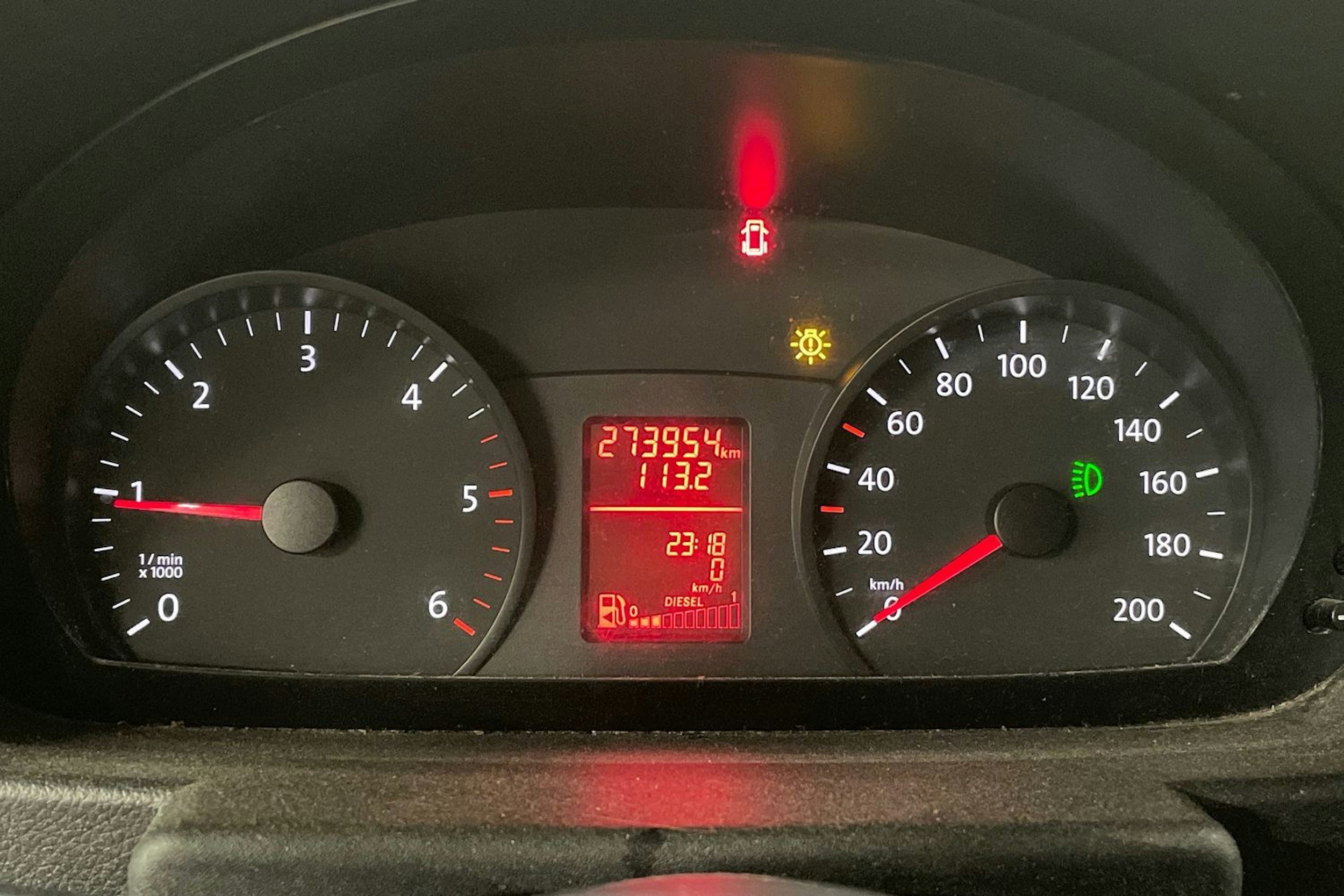 valkoinen Volkswagen Crafter 2011 kuva 13.