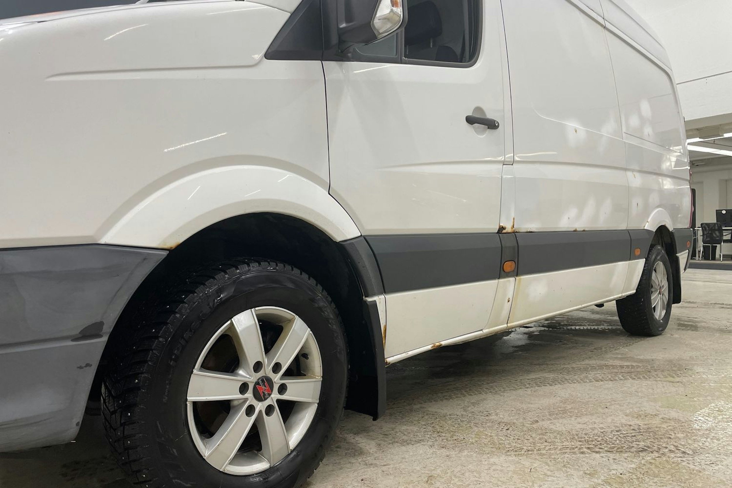 valkoinen Volkswagen Crafter 2011 kuva 20.