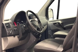 musta Volkswagen Crafter 2012 kuva 12.