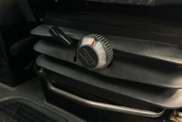 musta Volkswagen Crafter 2012 kuva 13.
