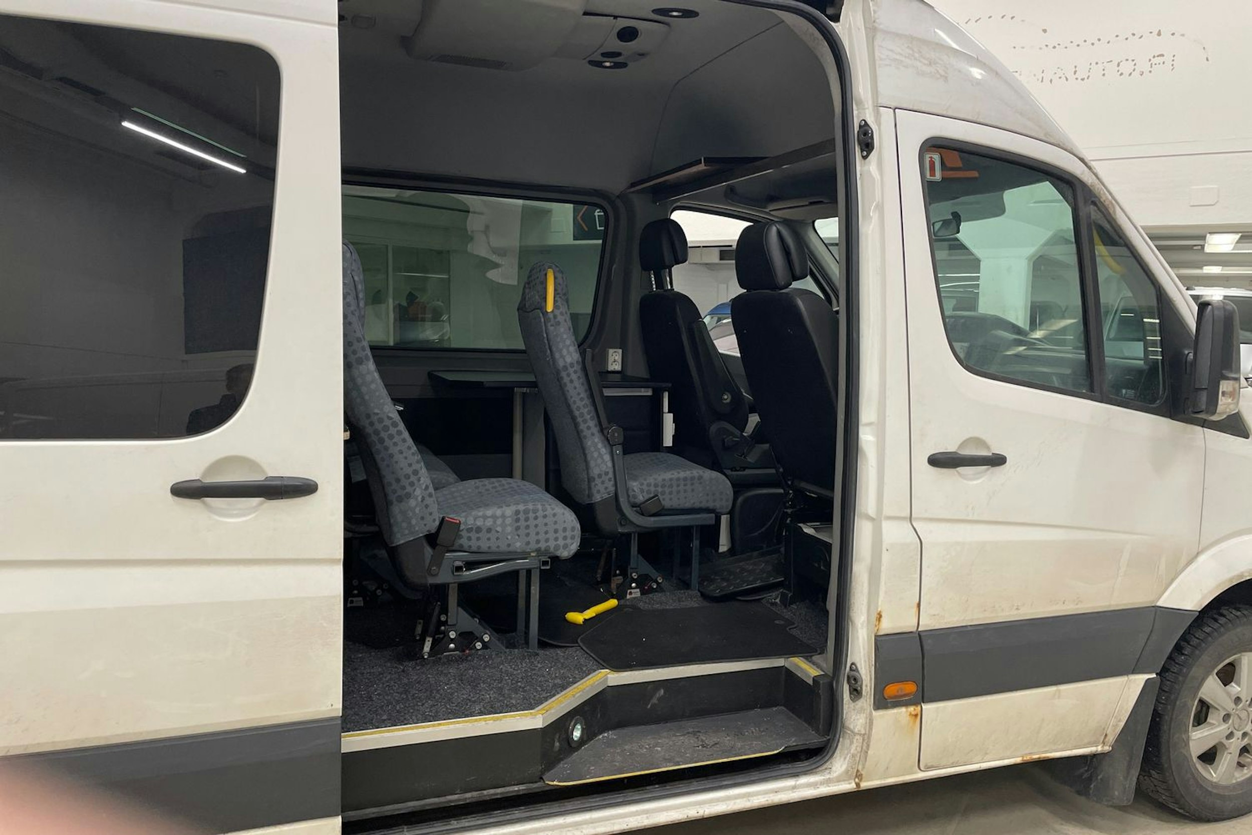 valkoinen Volkswagen Crafter 2012 kuva 11.
