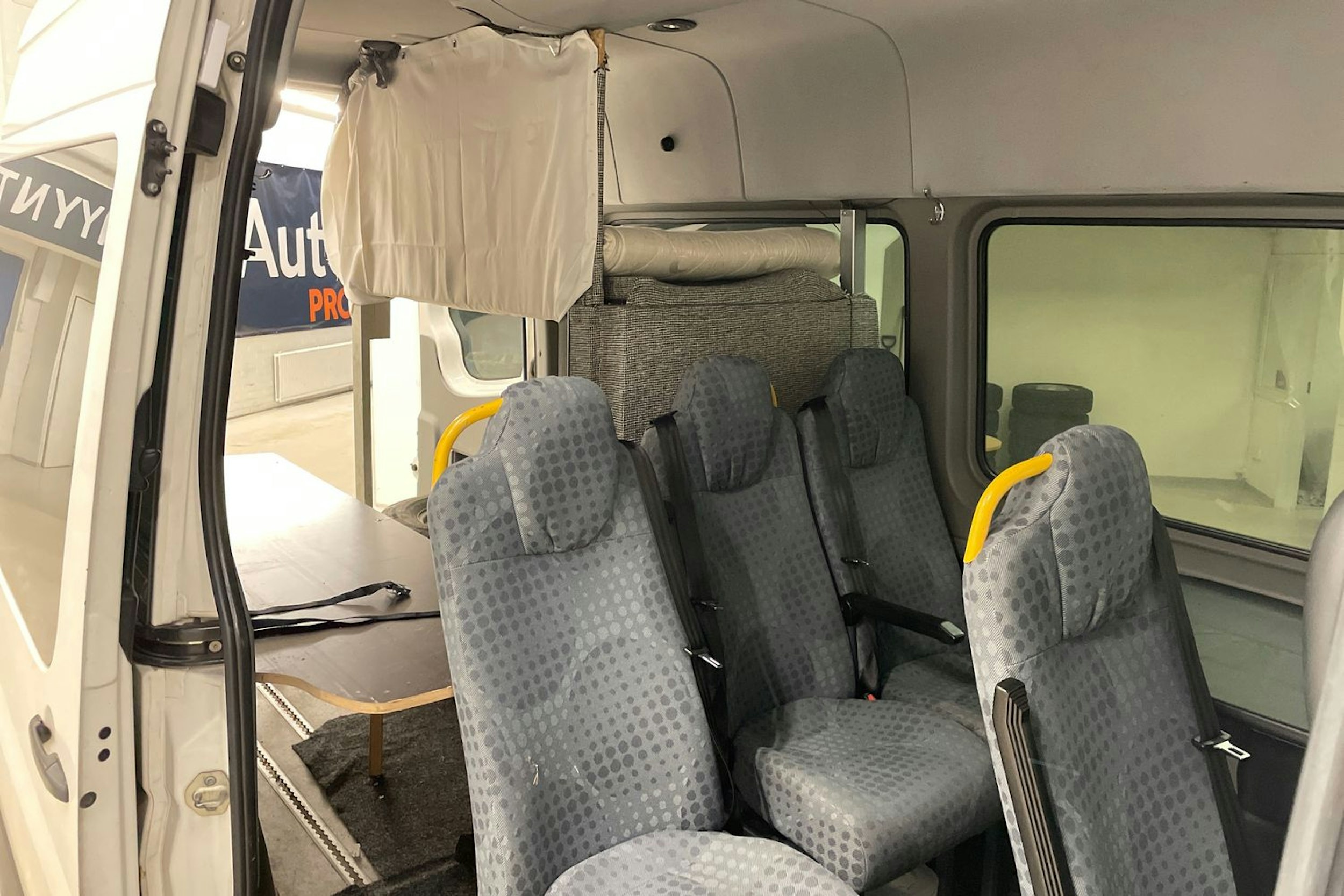 valkoinen Volkswagen Crafter 2012 kuva 12.