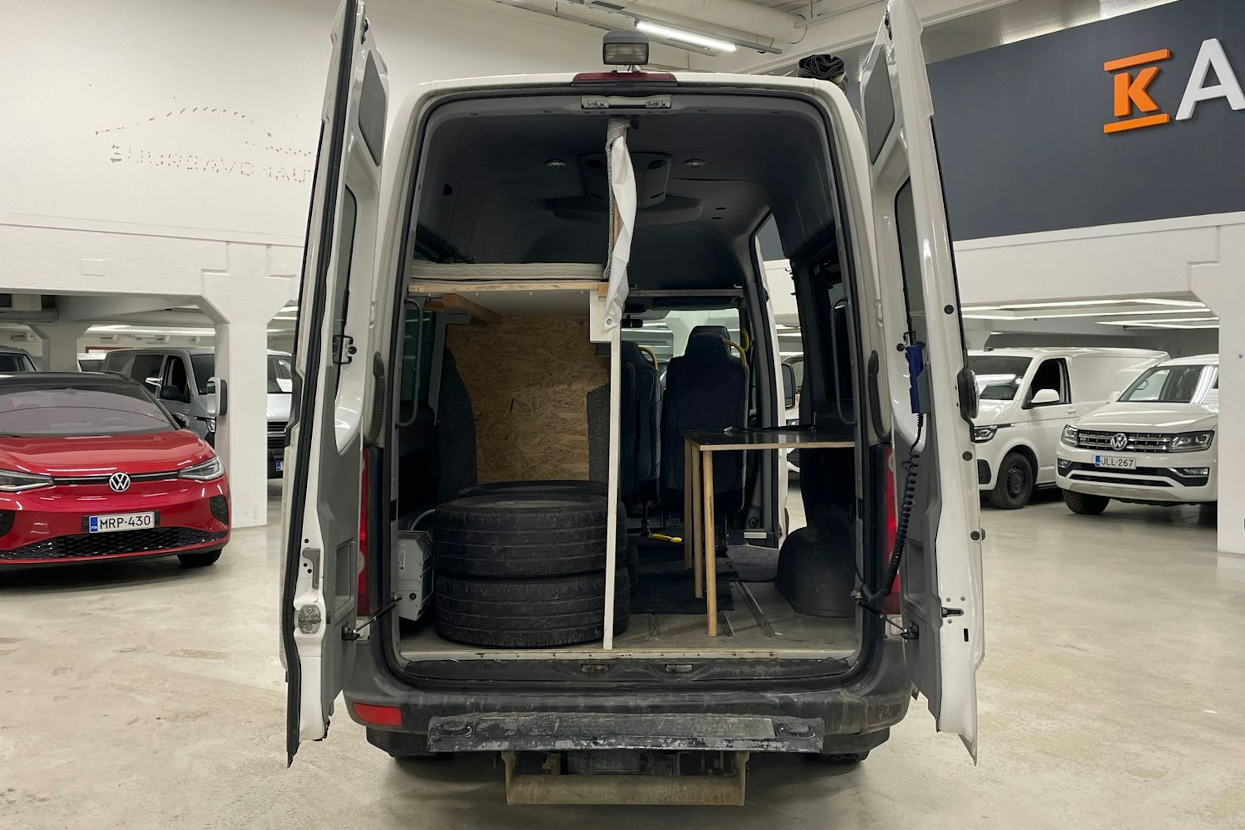 valkoinen Volkswagen Crafter 2012 kuva 13.