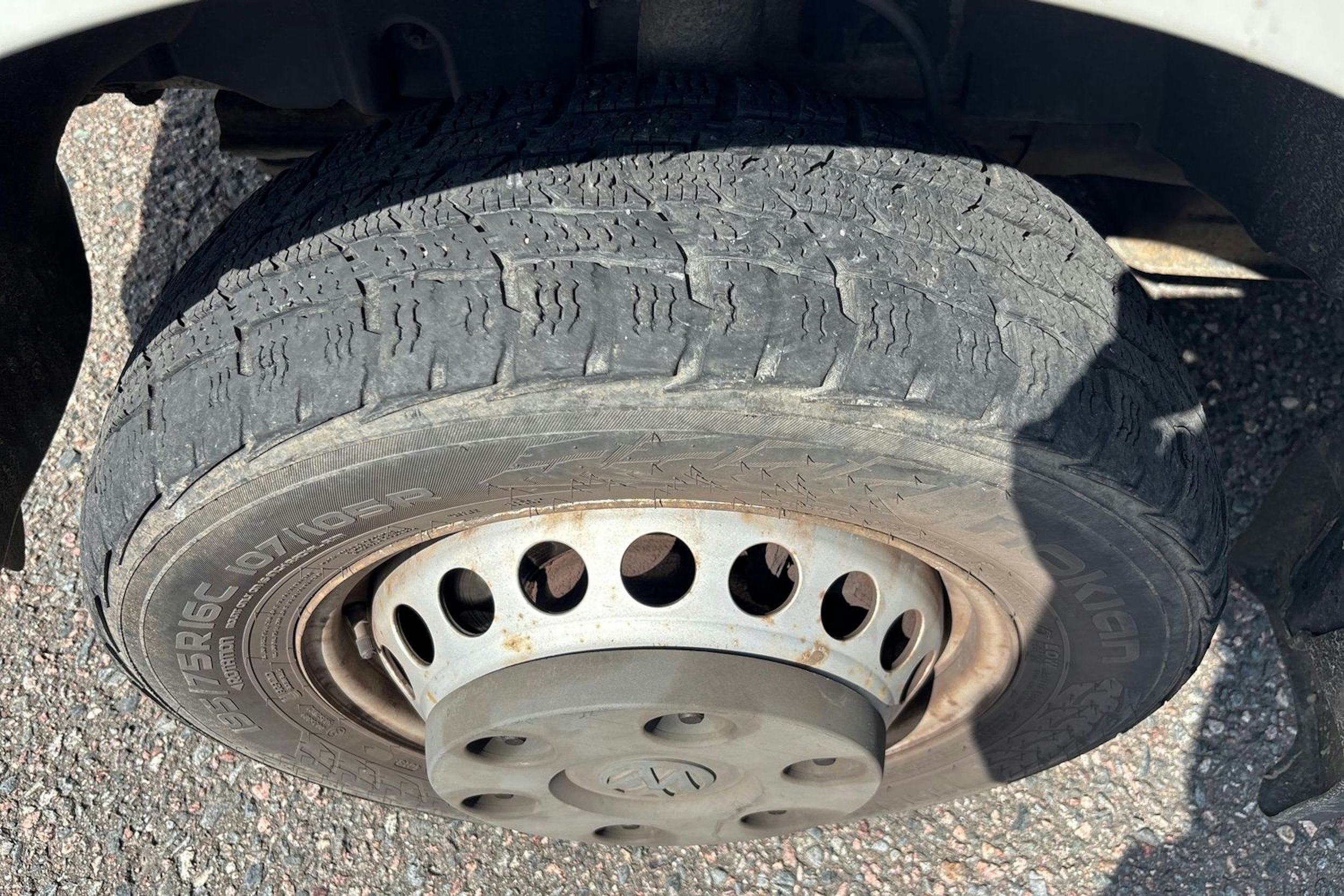 Valkoinen Volkswagen CRAFTER 2012 kuva 13.