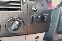 Valkoinen Volkswagen CRAFTER 2012 kuva 20.