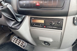 Valkoinen Volkswagen CRAFTER 2012 kuva 23.