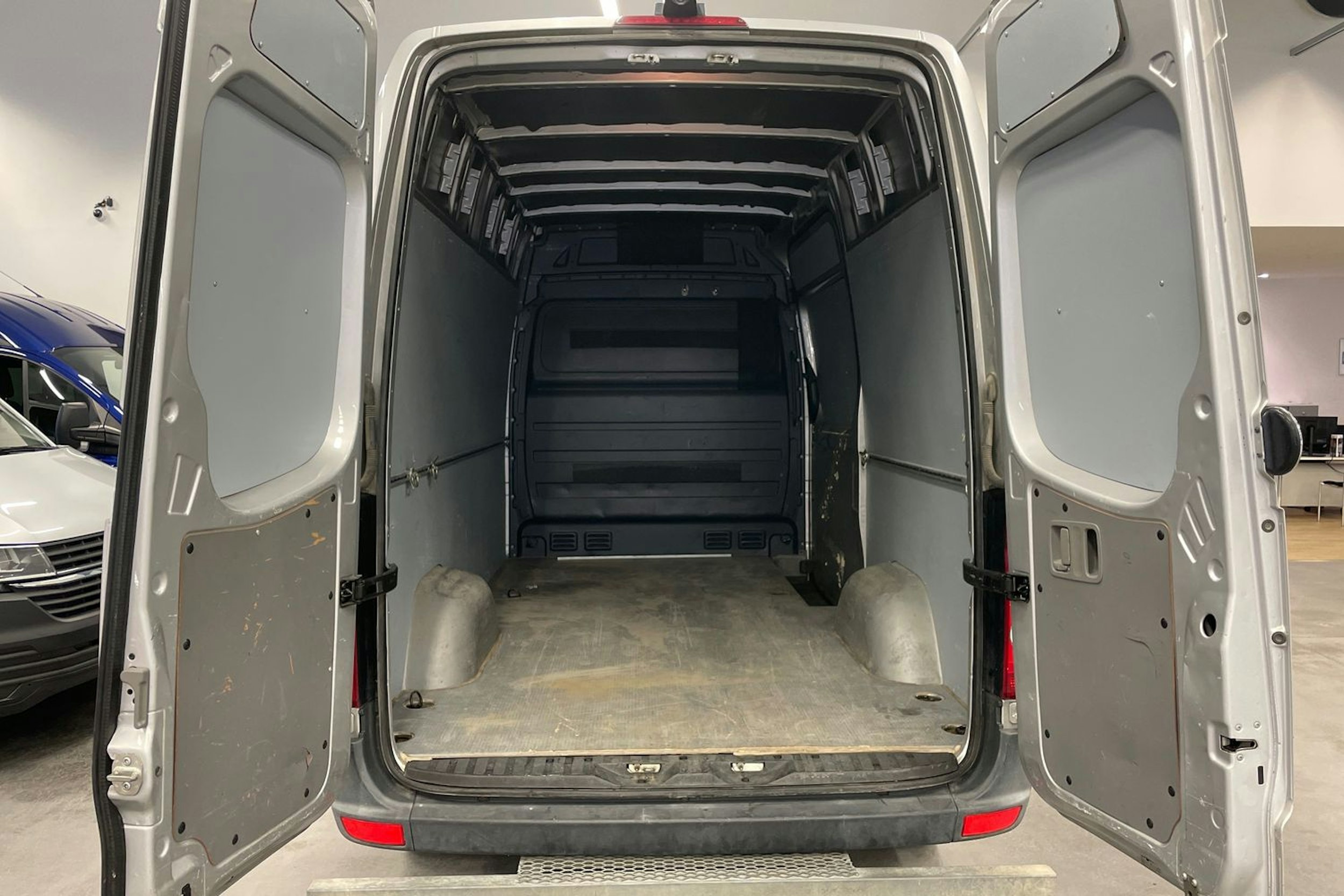 Hopea Volkswagen CRAFTER 2013 kuva 13.