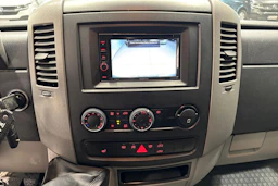 Valkoinen Volkswagen CRAFTER 2013 kuva 17.