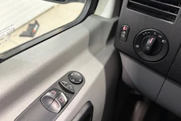 valkoinen Volkswagen Crafter 2013 kuva 13.