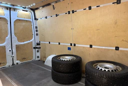 valkoinen Volkswagen Crafter 2013 kuva 22.