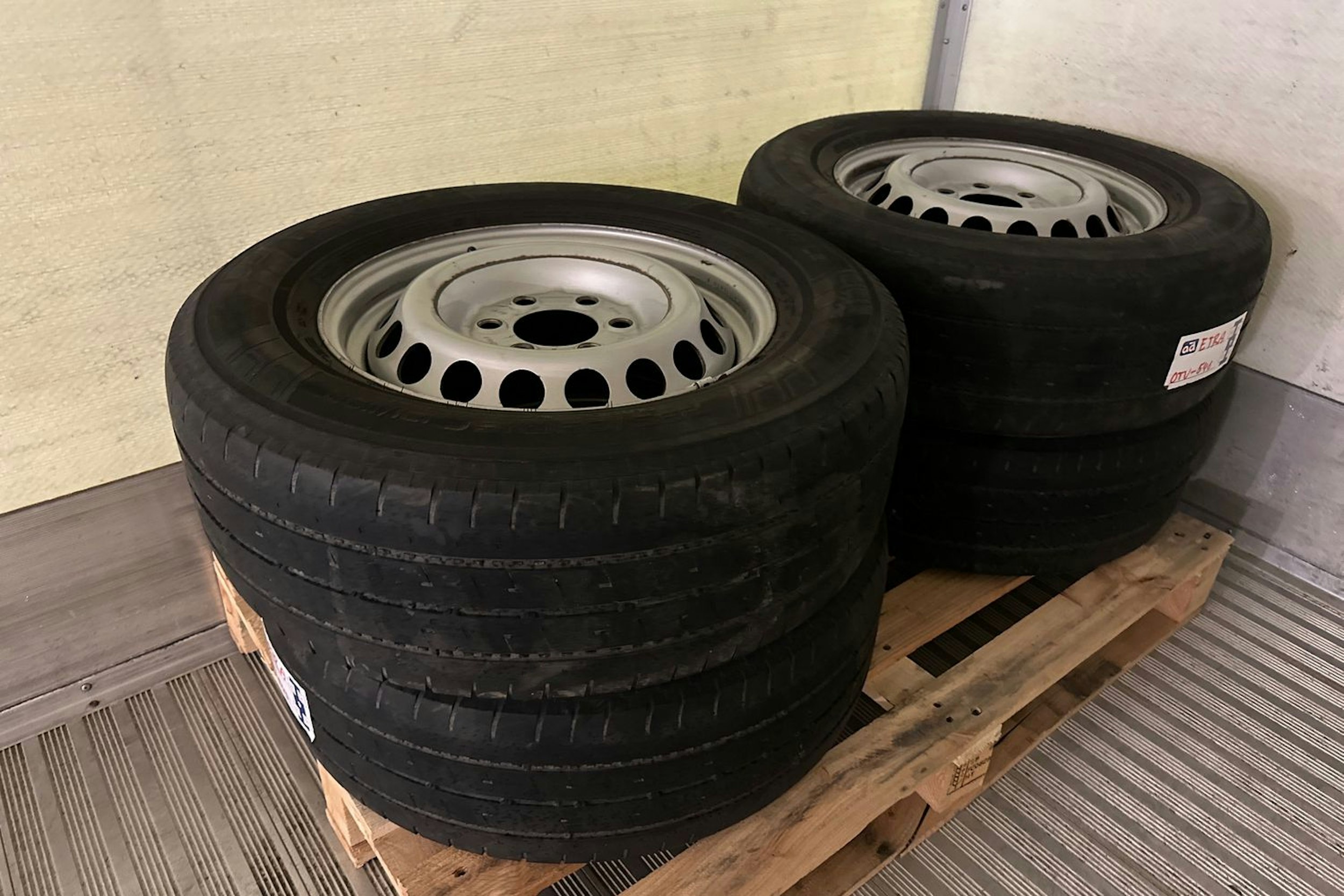 valkoinen Volkswagen Crafter 2013 kuva 16.