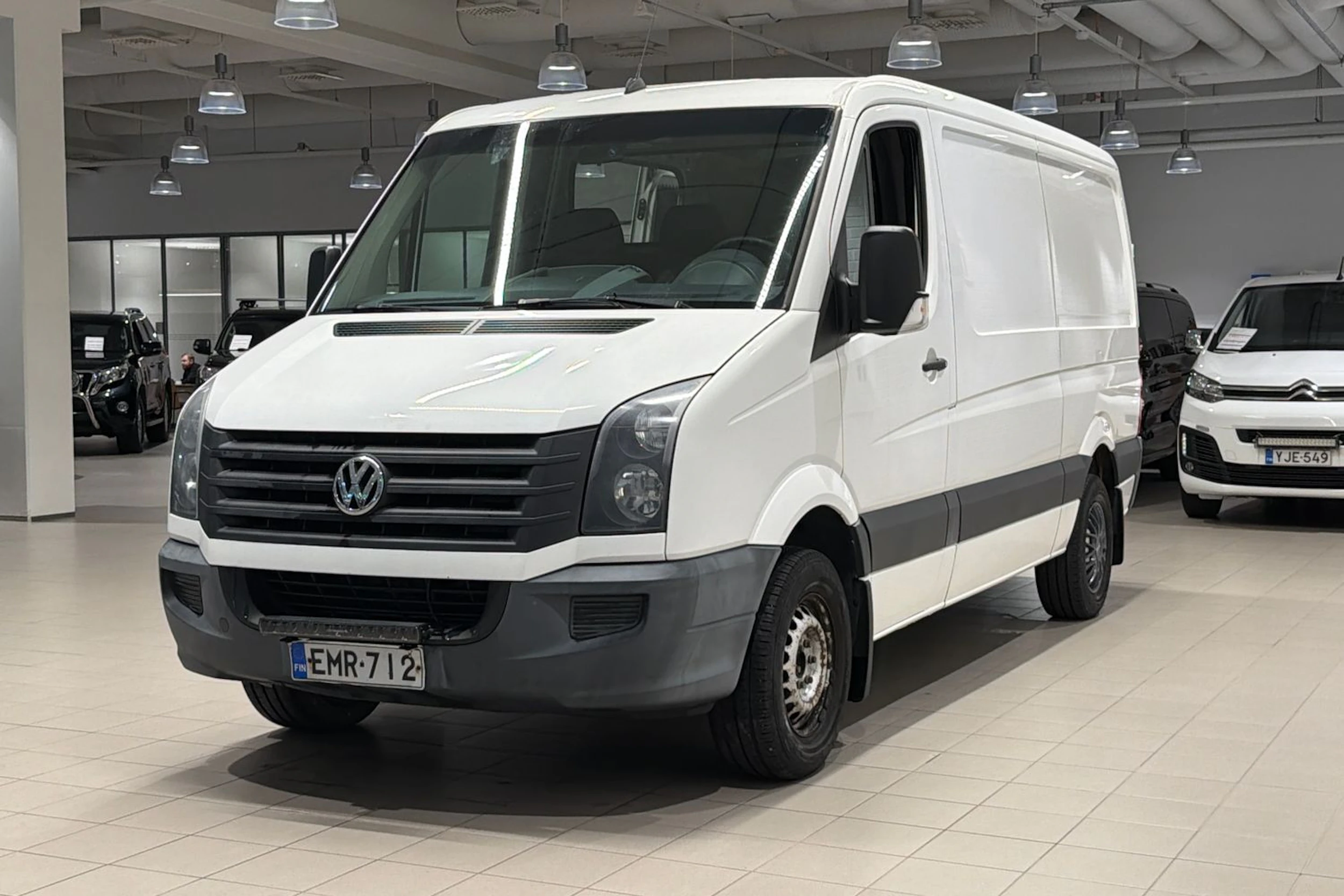 Valkoinen Volkswagen CRAFTER 2014 kuva 26.