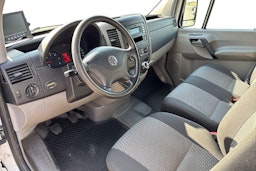 Valkoinen Volkswagen Crafter 2014 kuva 6.