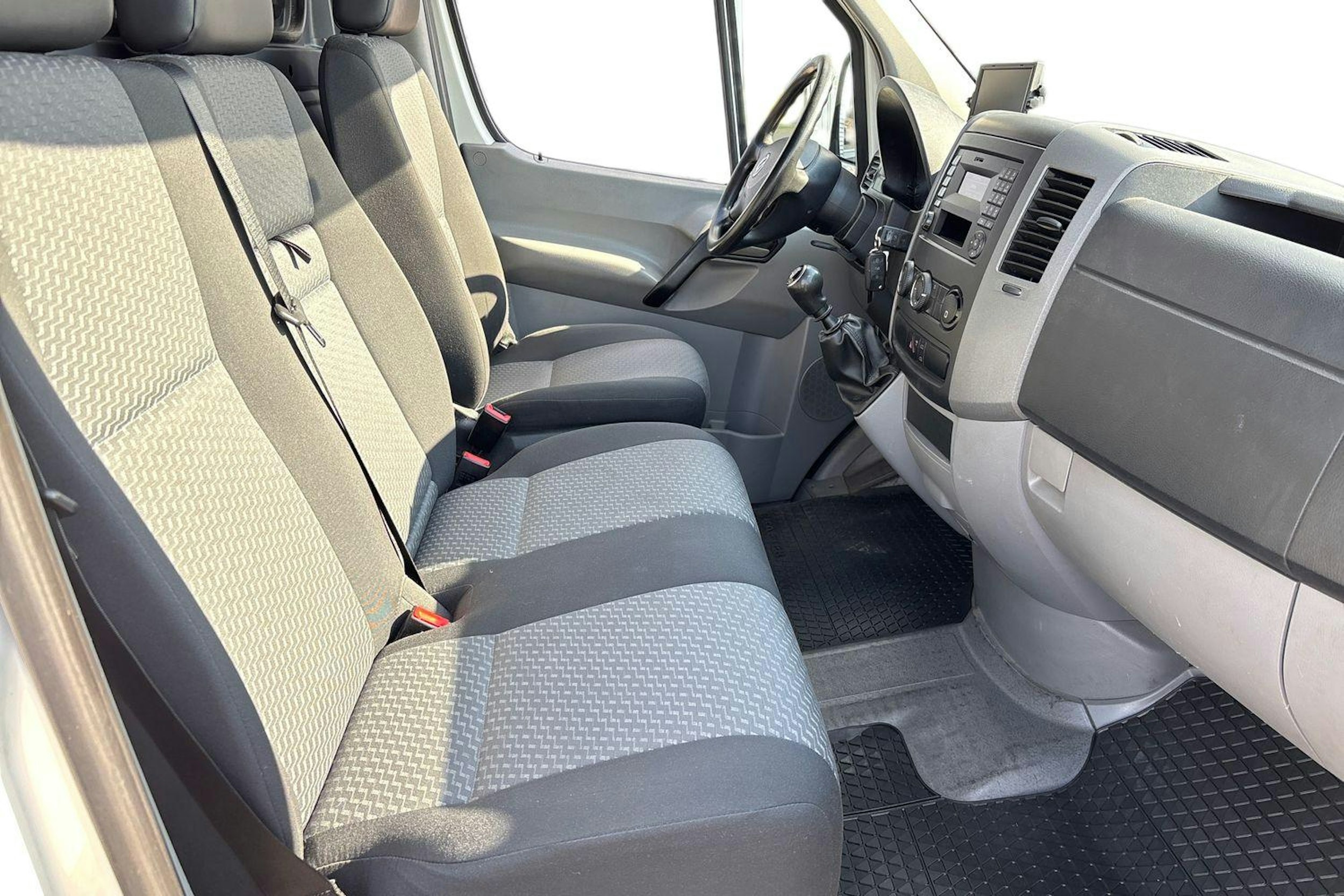 Valkoinen Volkswagen Crafter 2014 kuva 8.