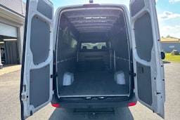 Valkoinen Volkswagen Crafter 2014 kuva 12.
