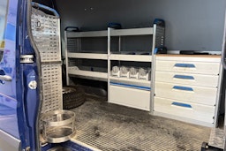 sininen Volkswagen Crafter 2014 kuva 19.