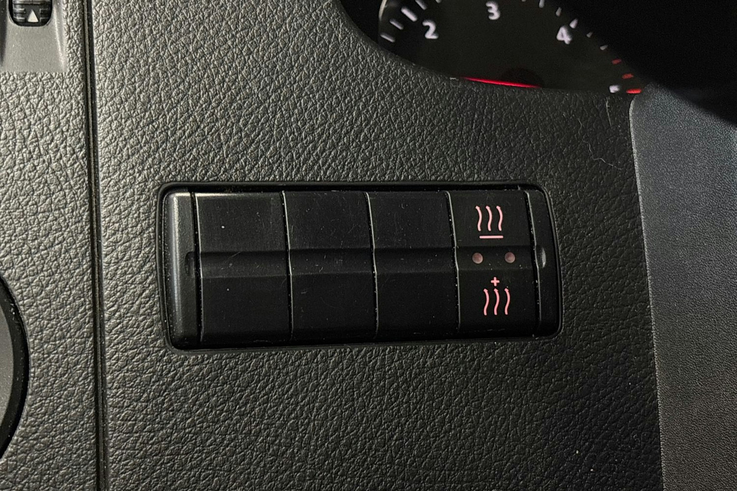 met. hopea Volkswagen Crafter 2014 kuva 16.