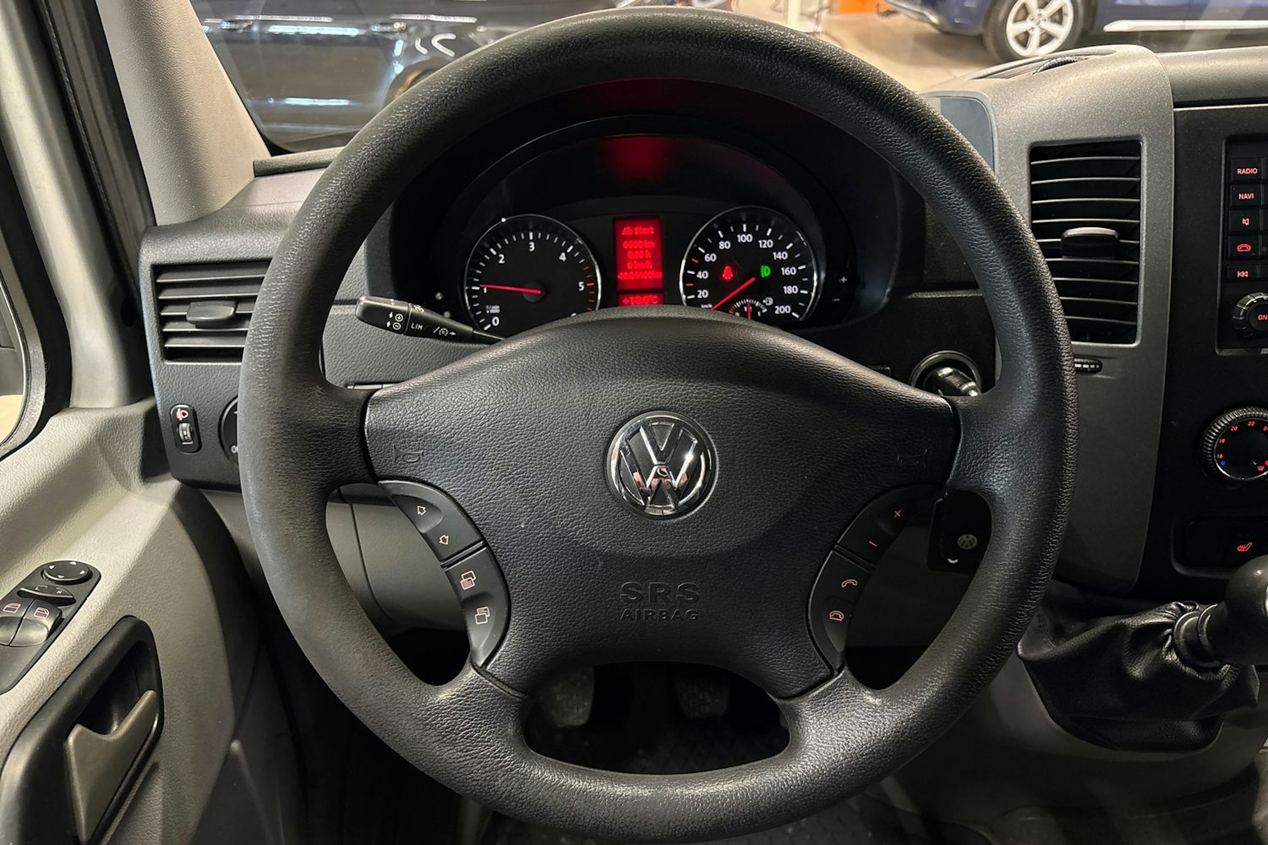 met. hopea Volkswagen Crafter 2014 kuva 18.