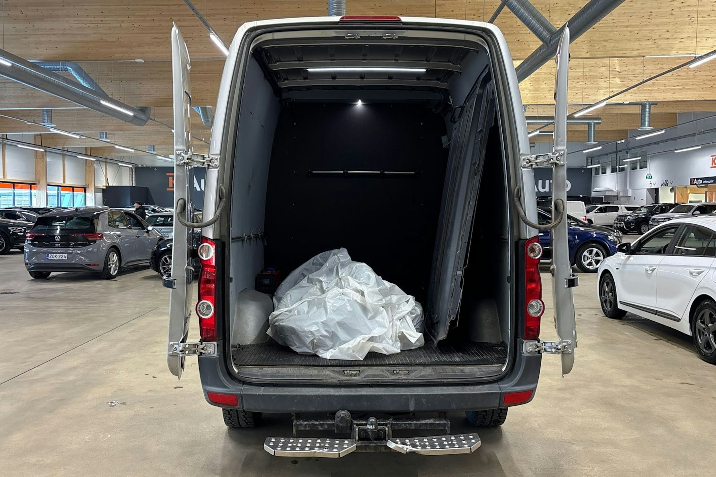 met. hopea Volkswagen Crafter 2014 kuva 25.