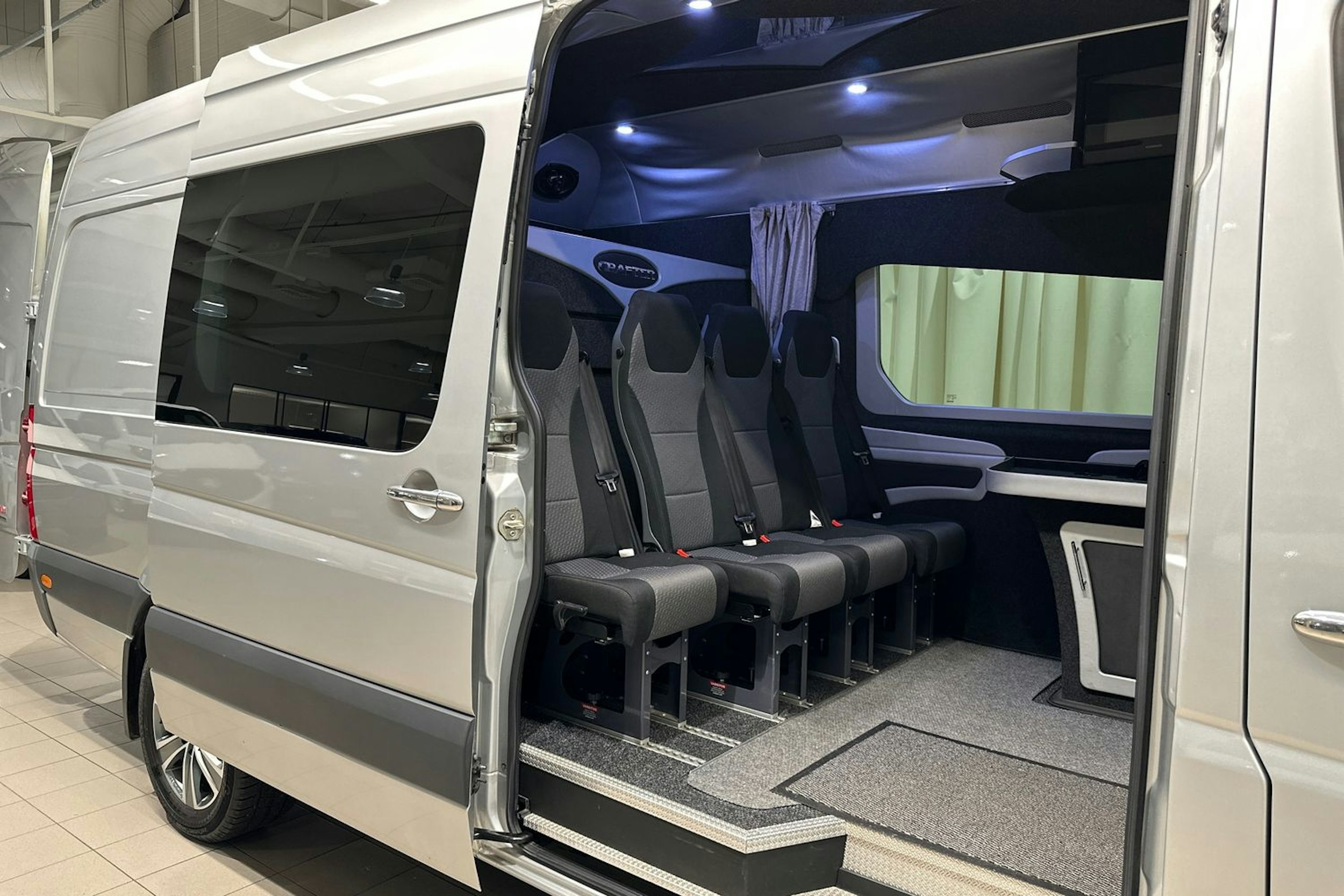 Hopea Volkswagen CRAFTER 2014 kuva 21.