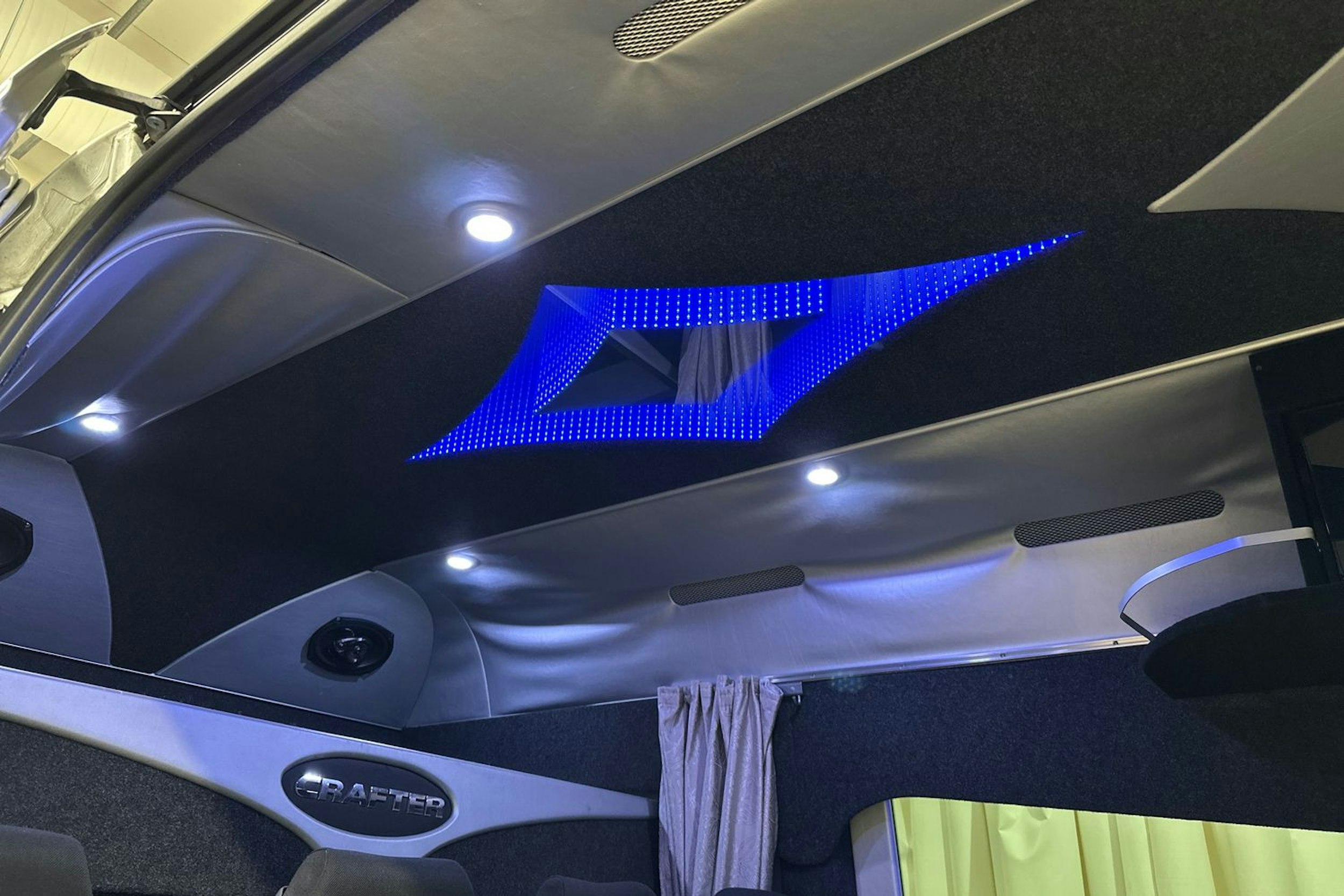 Hopea Volkswagen CRAFTER 2014 kuva 23.