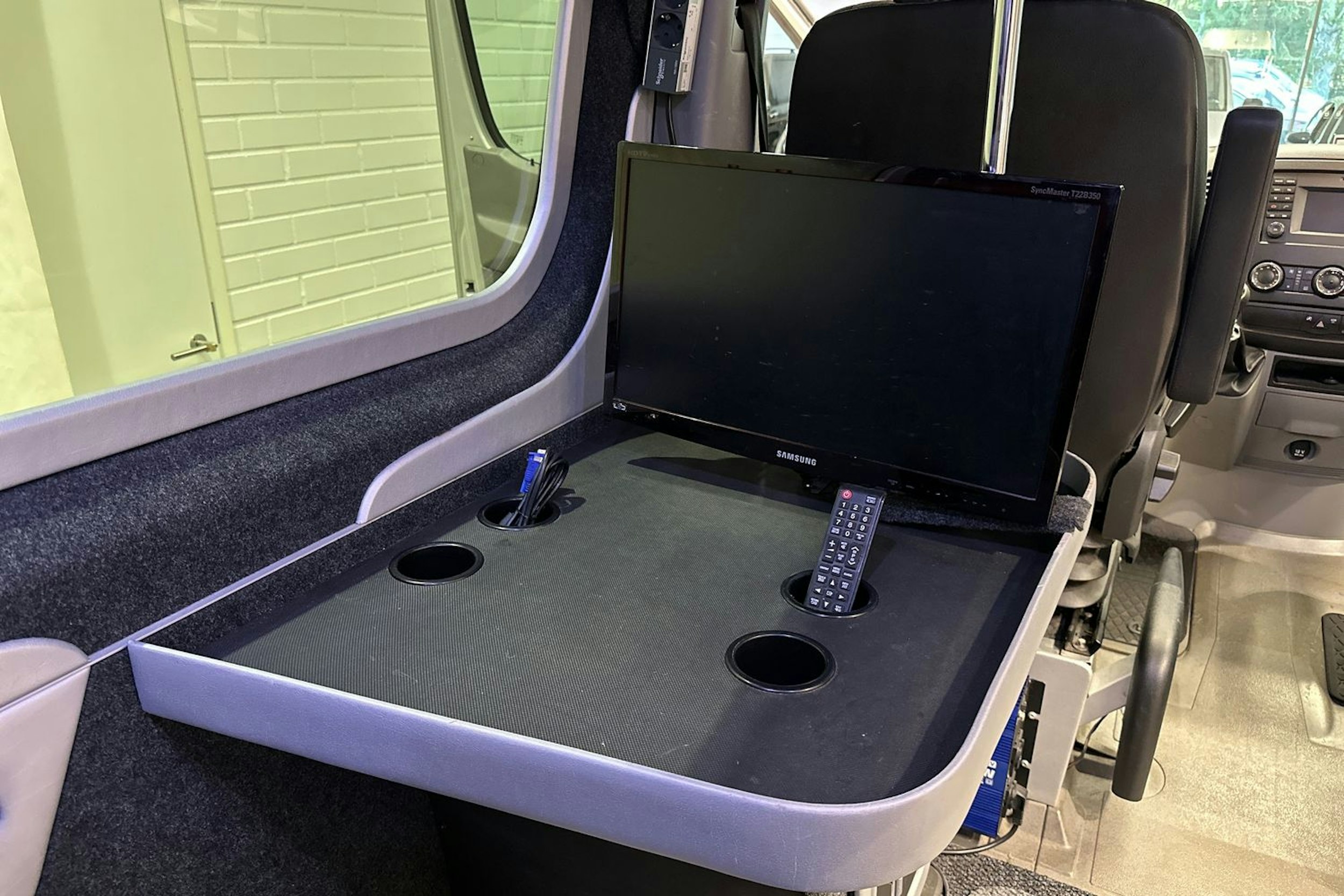 Hopea Volkswagen CRAFTER 2014 kuva 27.