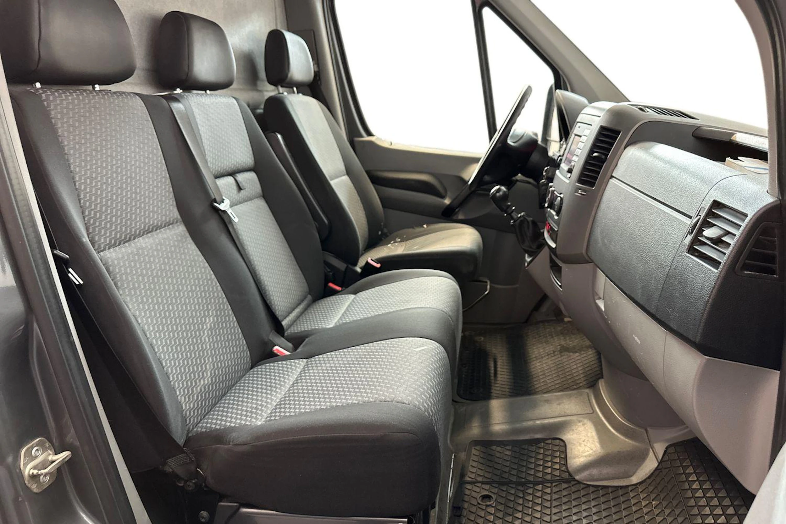 harmaa Volkswagen Crafter 2015 kuva 11.