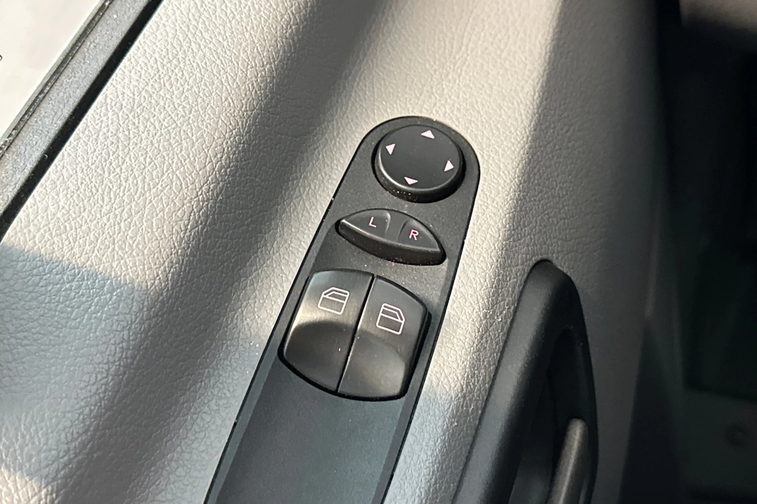 harmaa Volkswagen Crafter 2015 kuva 13.