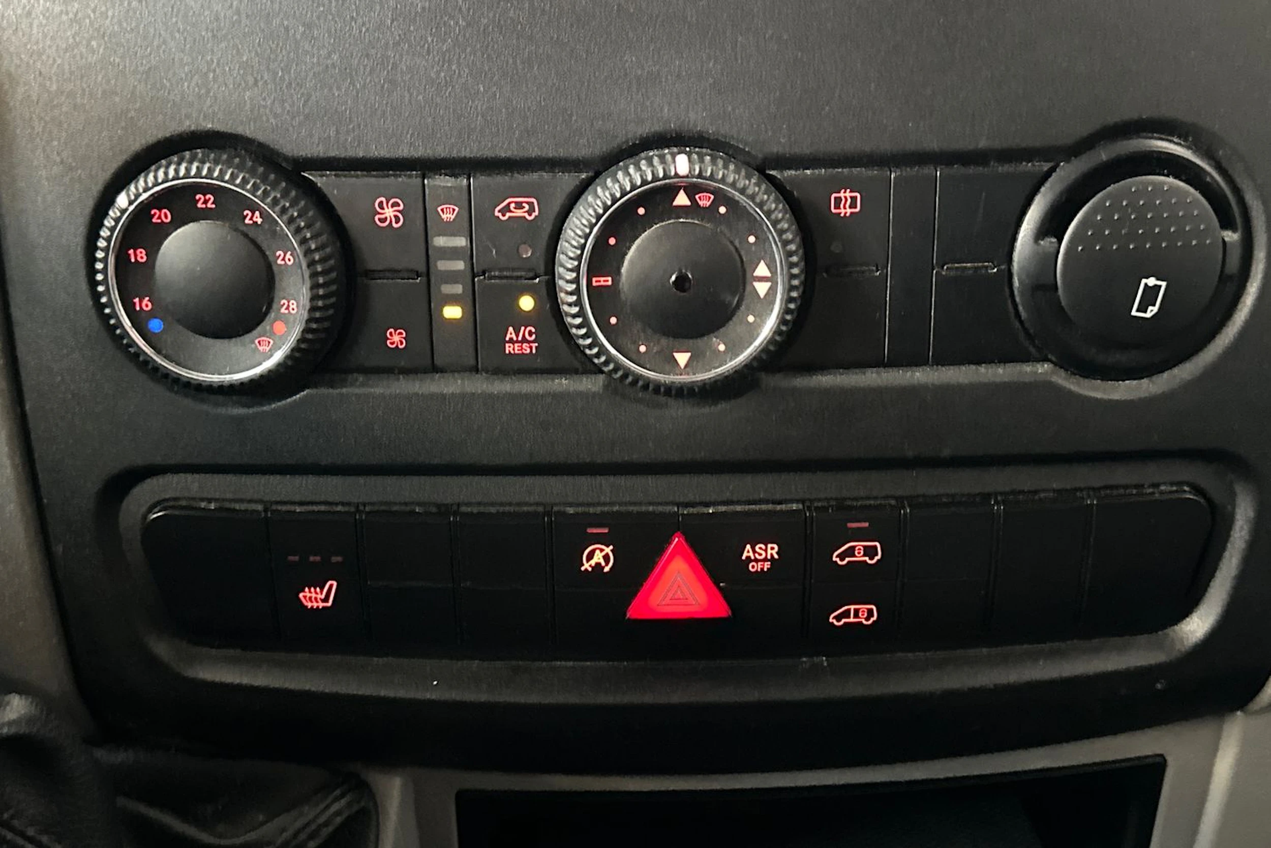 harmaa Volkswagen Crafter 2015 kuva 22.