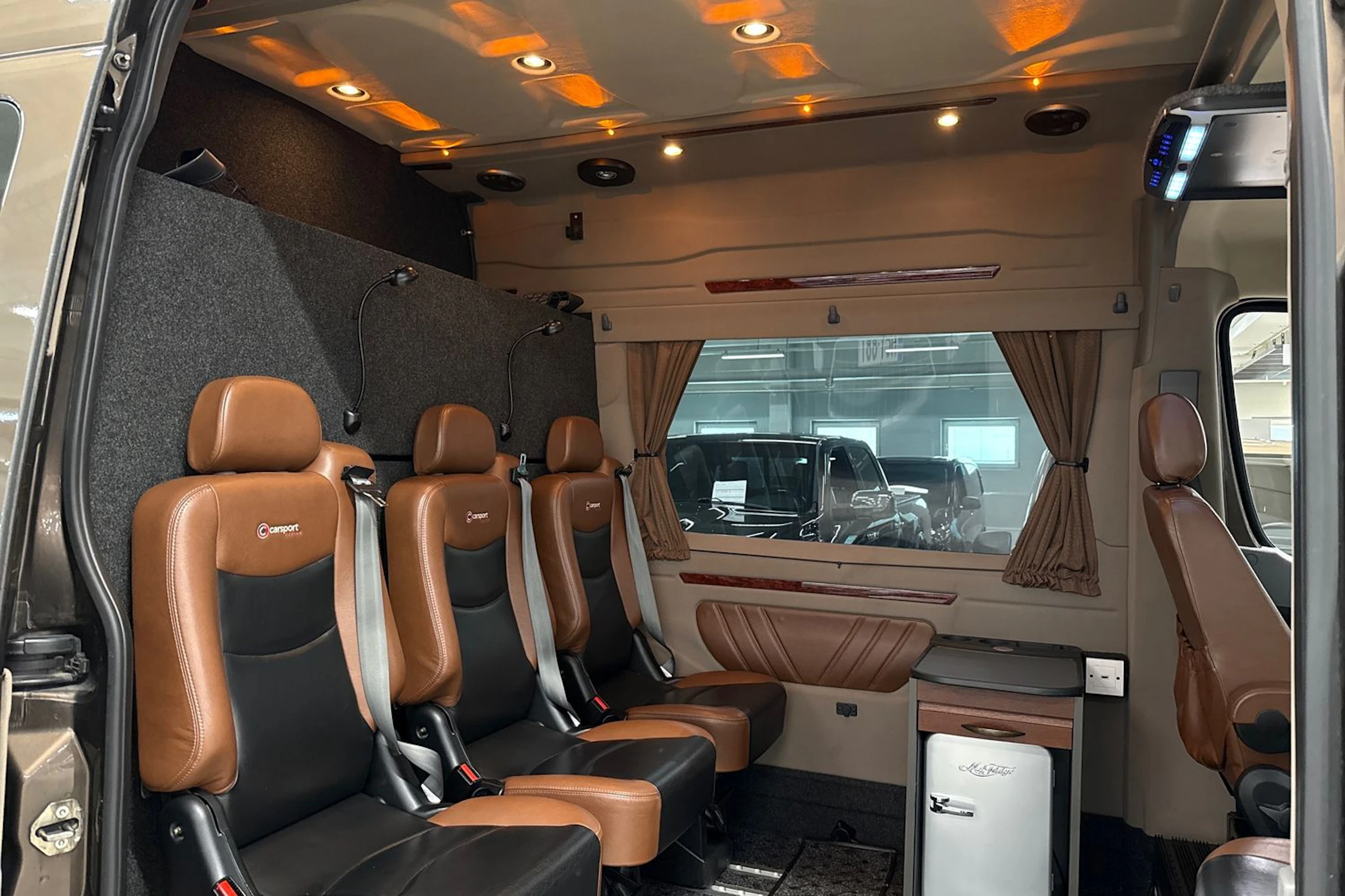 met. ruskea (beige) Volkswagen Crafter 2015 kuva 13.