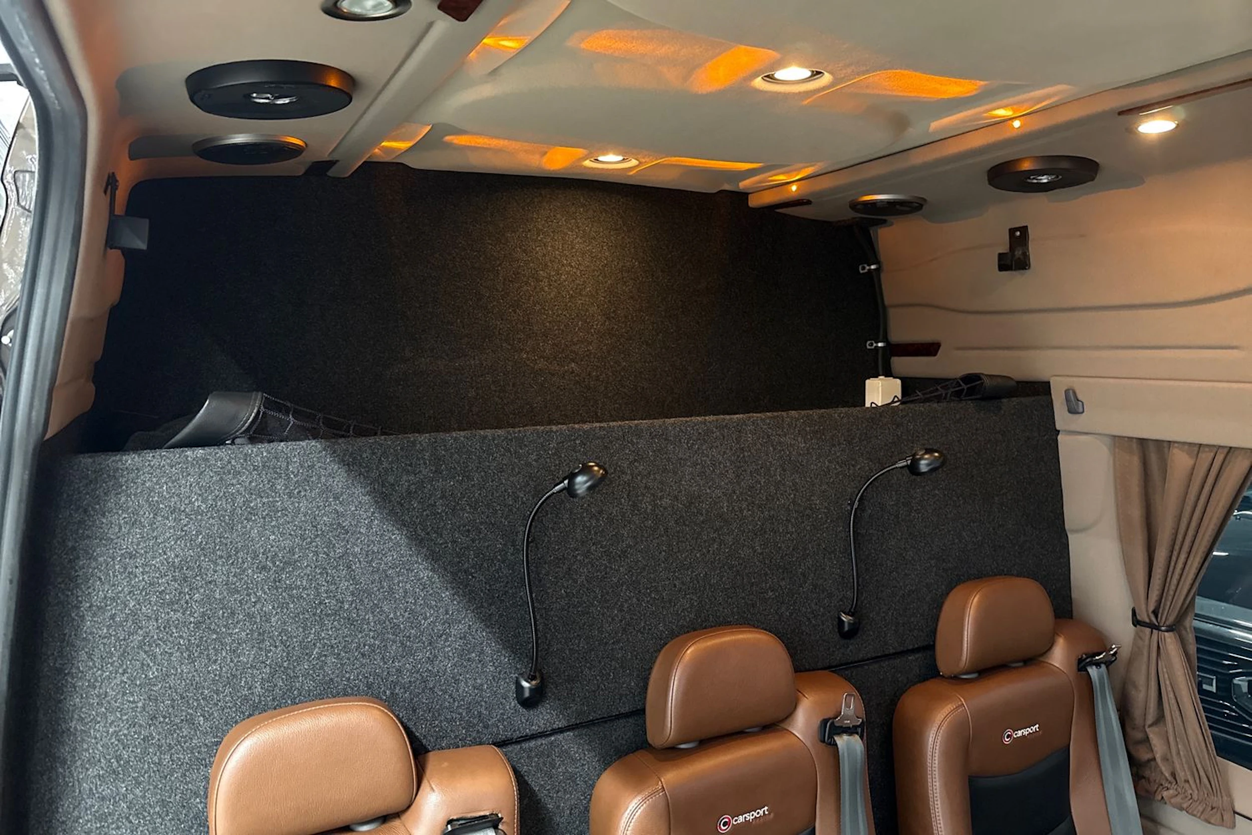 met. ruskea (beige) Volkswagen Crafter 2015 kuva 16.