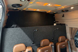 met. ruskea (beige) Volkswagen Crafter 2015 kuva 16.