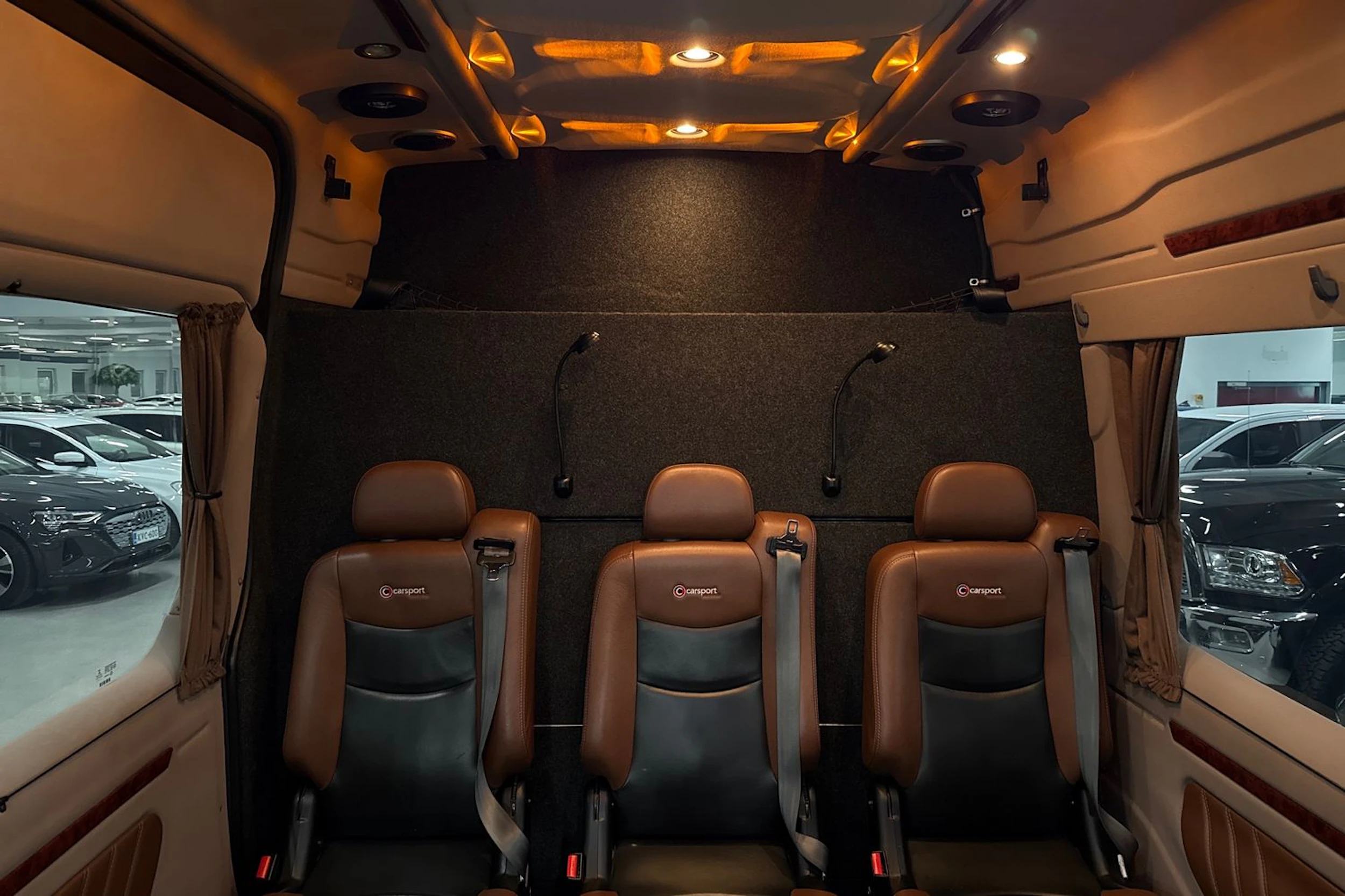 met. ruskea (beige) Volkswagen Crafter 2015 kuva 17.