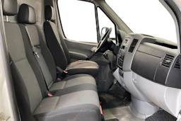 valkoinen Volkswagen Crafter 2015 kuva 11.