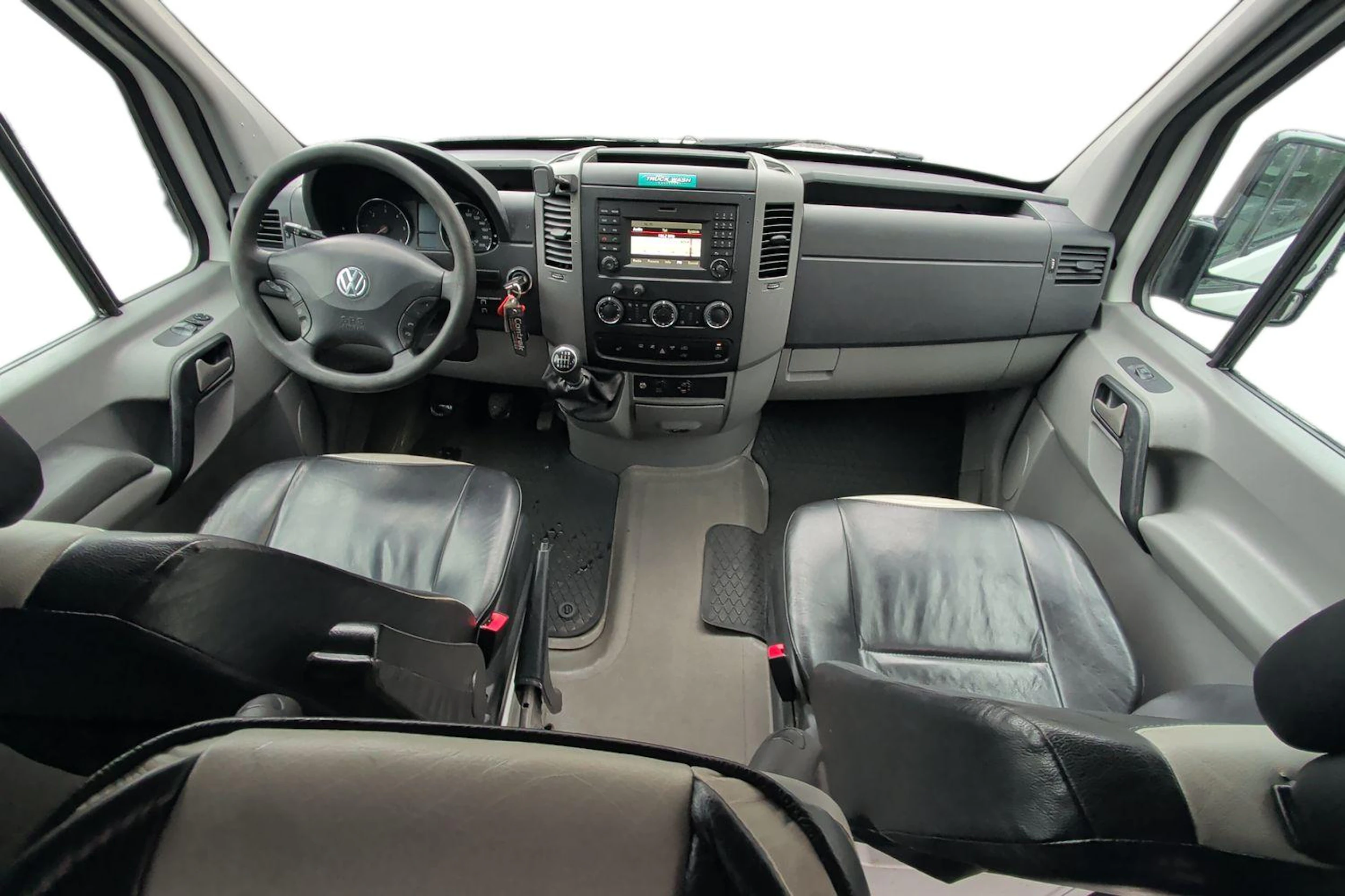 valkoinen Volkswagen Crafter 2015 kuva 7.