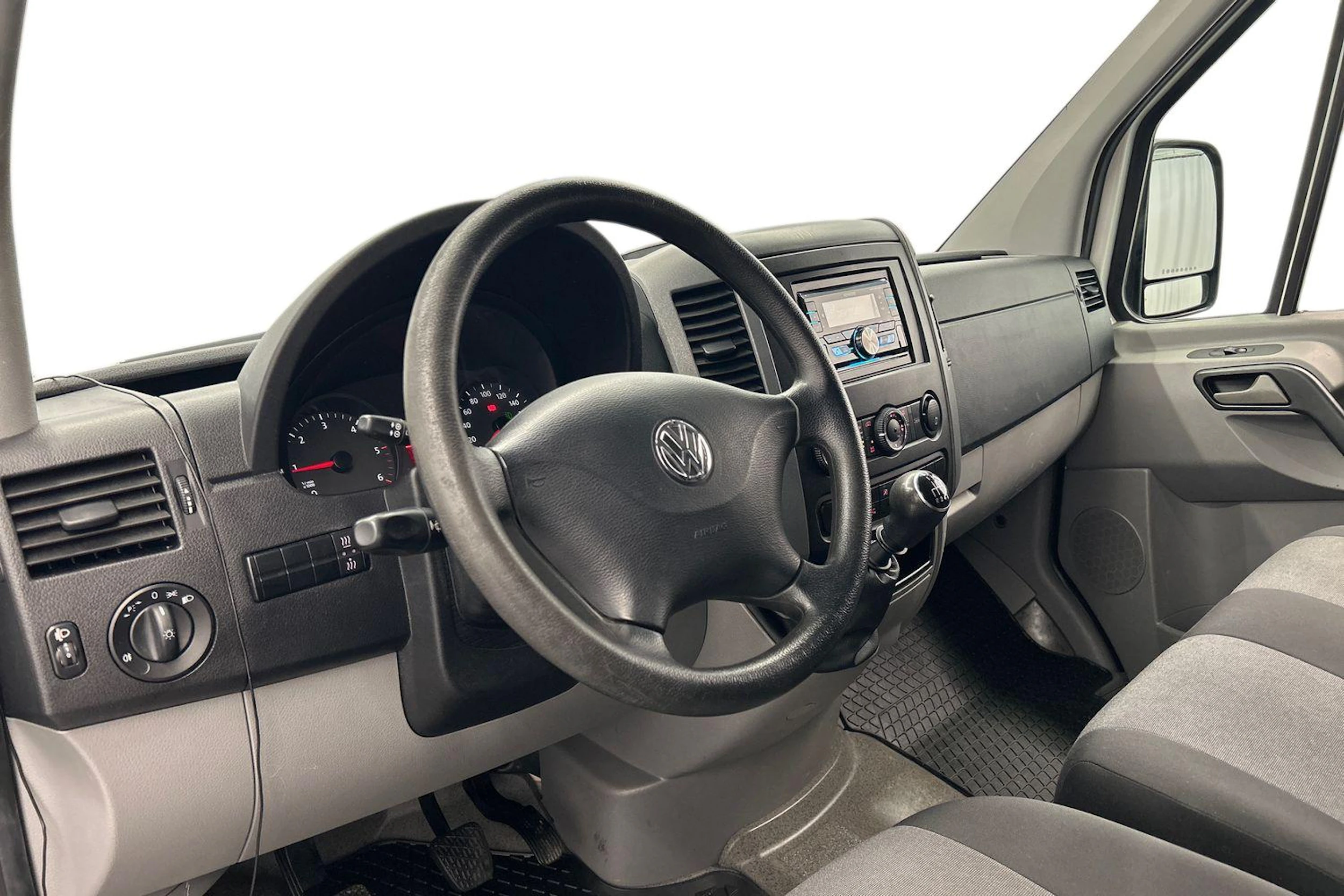 valkoinen Volkswagen Crafter 2016 kuva 7.