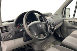 valkoinen Volkswagen Crafter 2016 kuva 7.