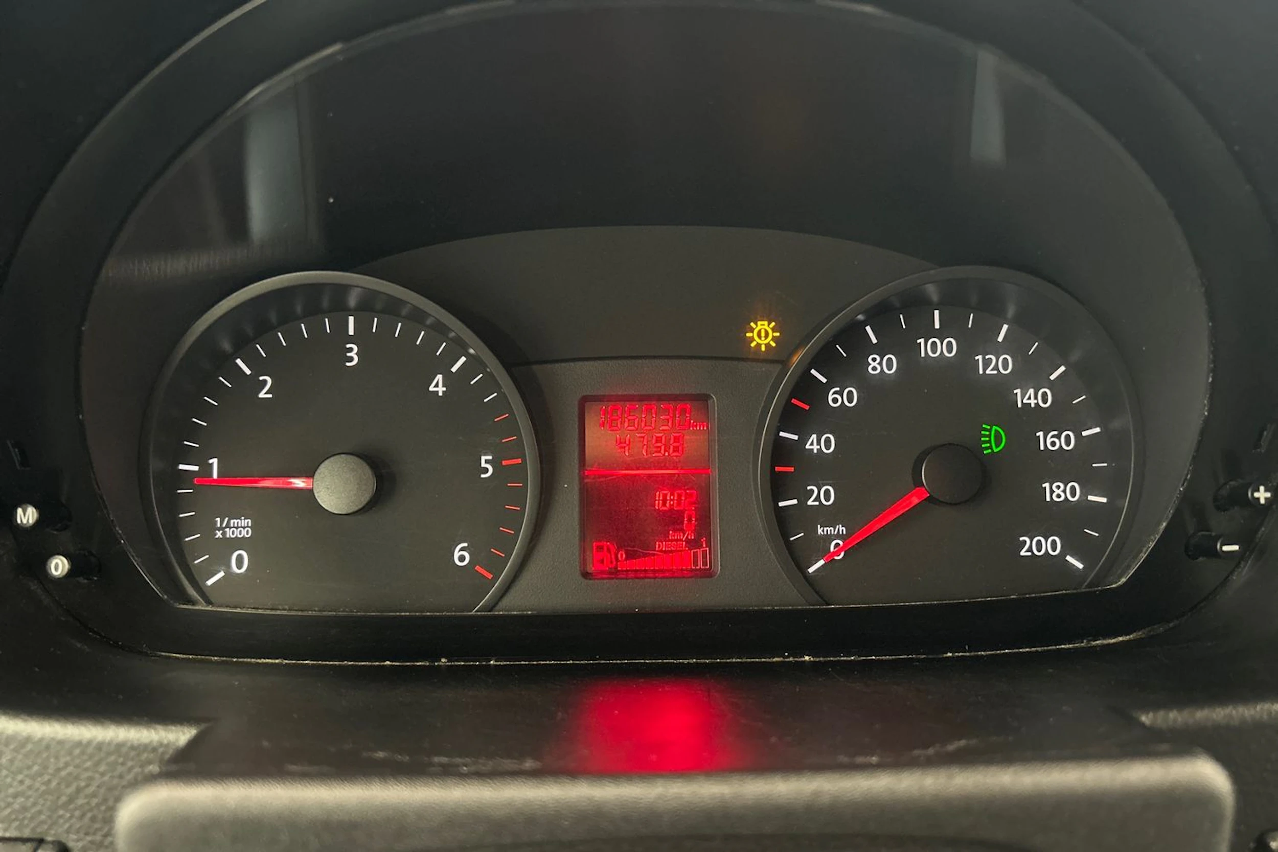 valkoinen Volkswagen Crafter 2016 kuva 10.