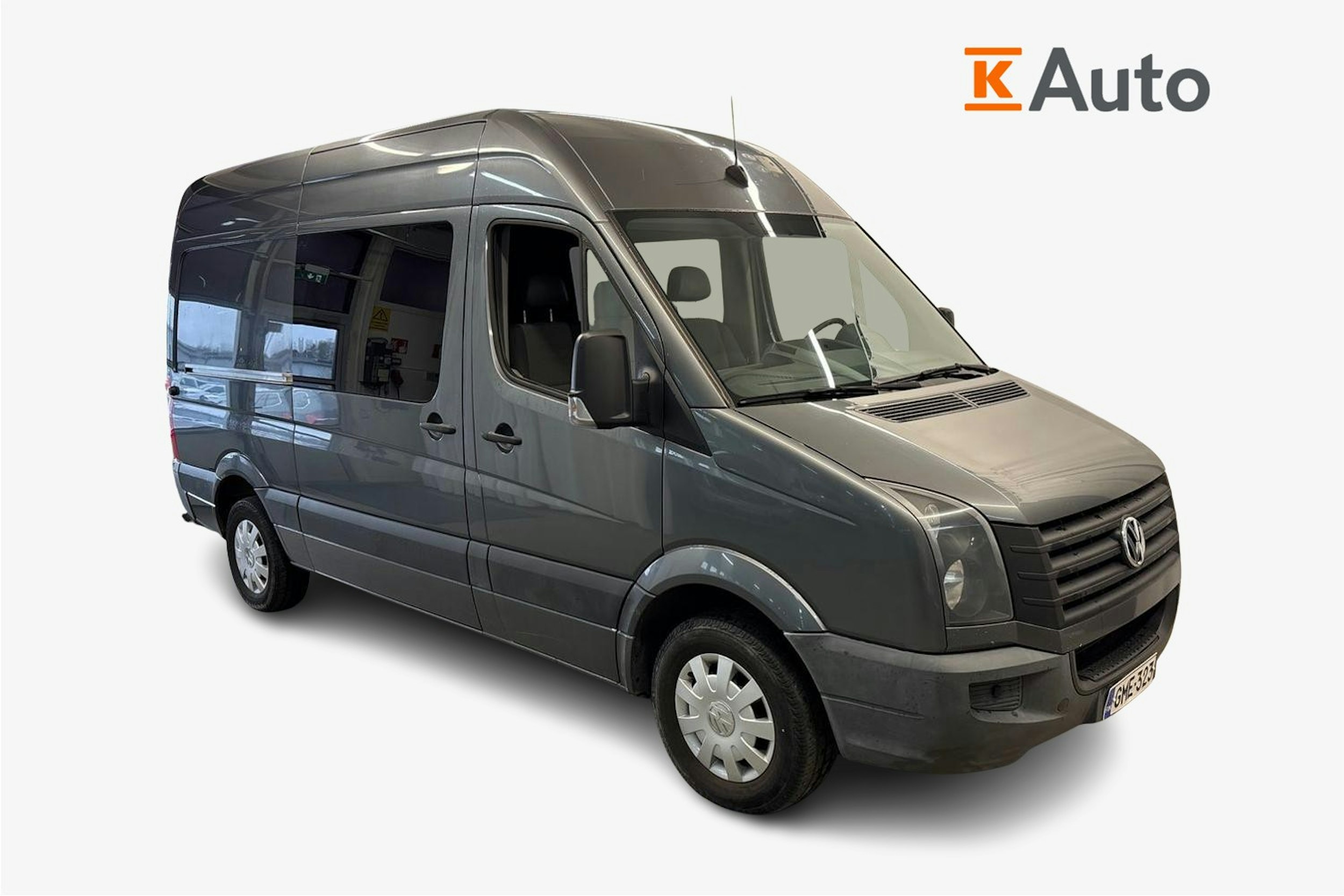 Harmaa Volkswagen Crafter 2016 kuva 1.