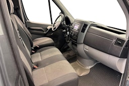 Harmaa Volkswagen Crafter 2016 kuva 3.