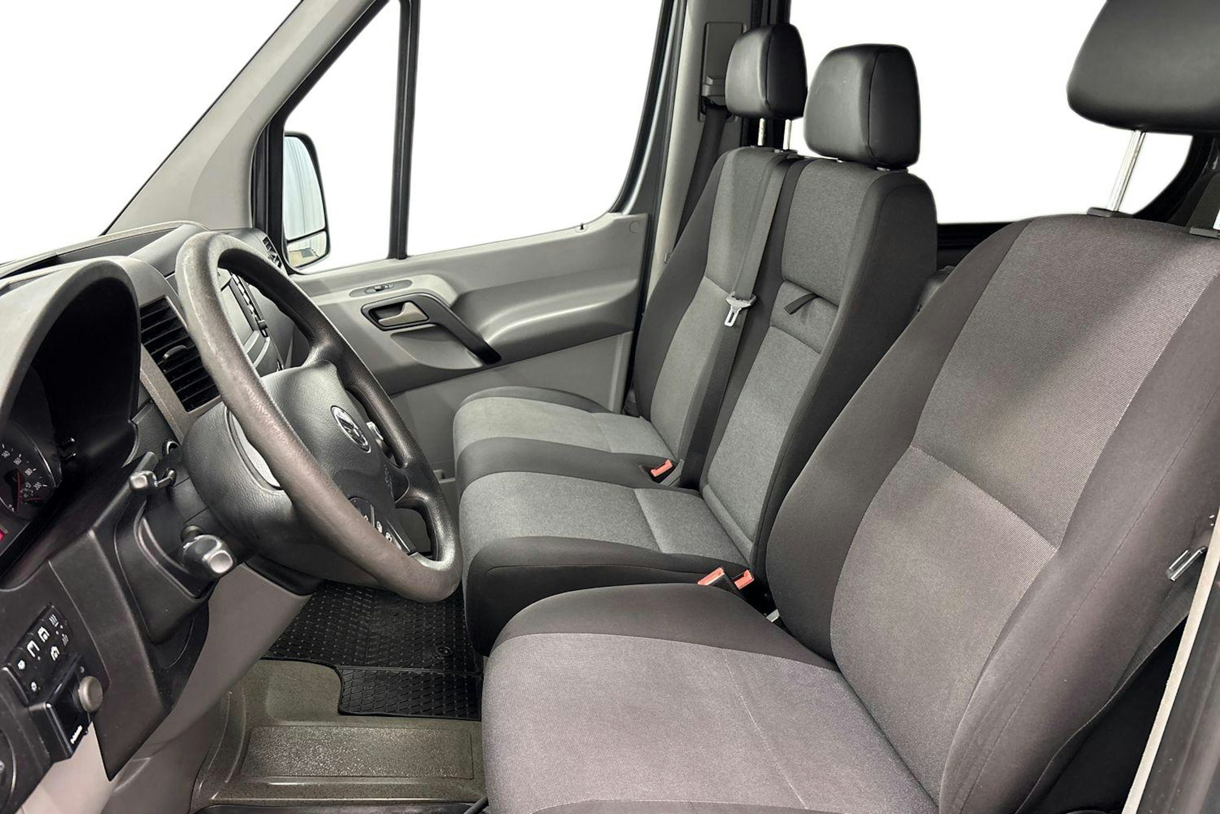 Harmaa Volkswagen Crafter 2016 kuva 6.