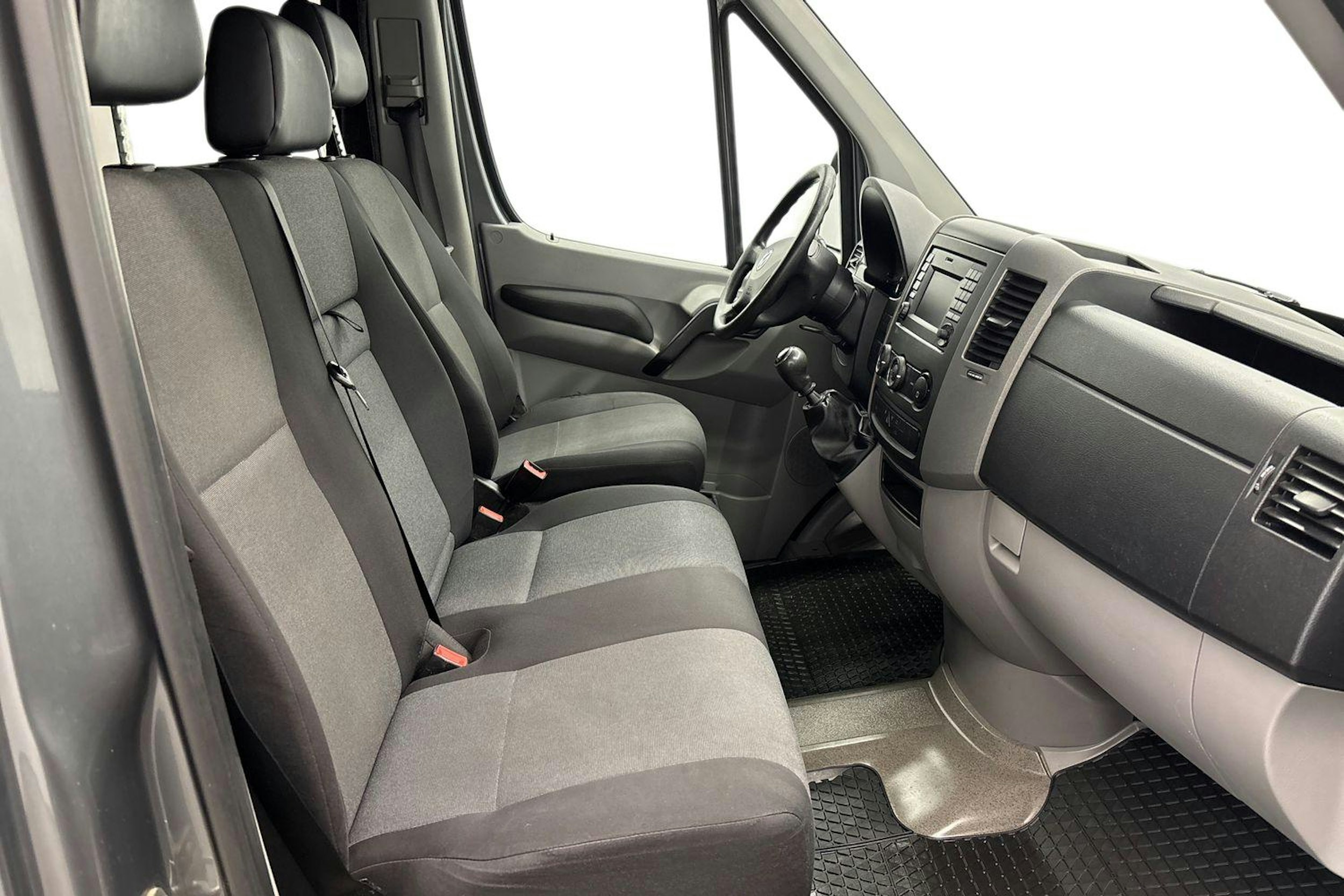 Harmaa Volkswagen Crafter 2016 kuva 8.