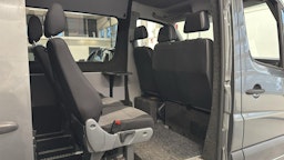 Harmaa Volkswagen Crafter 2016 kuva 9.