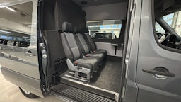 Harmaa Volkswagen Crafter 2016 kuva 11.