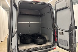 Harmaa Volkswagen Crafter 2016 kuva 14.